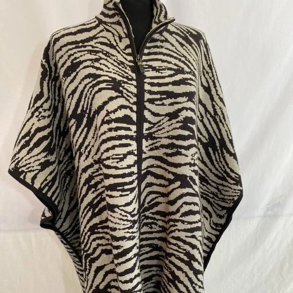 Christian Siriano NY Exotic Print Fringed Poncho Jacket NWOT Women's Size S / M - Picture 5 of 12
